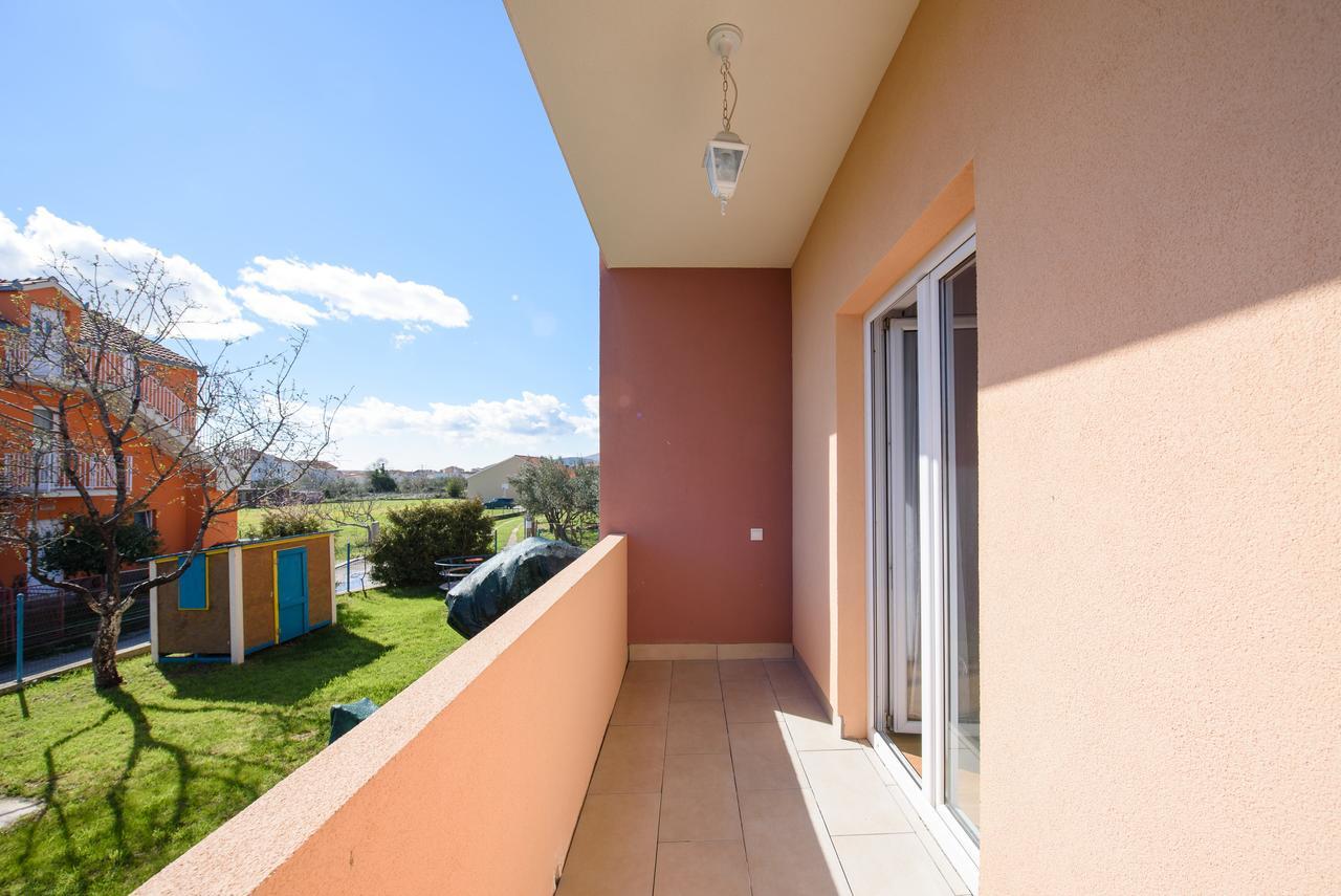 Apartment Drmic Каштела Экстерьер фото